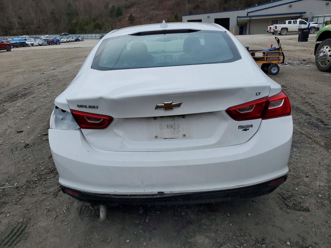 2023 CHEVROLET MALIBU LT photo 6