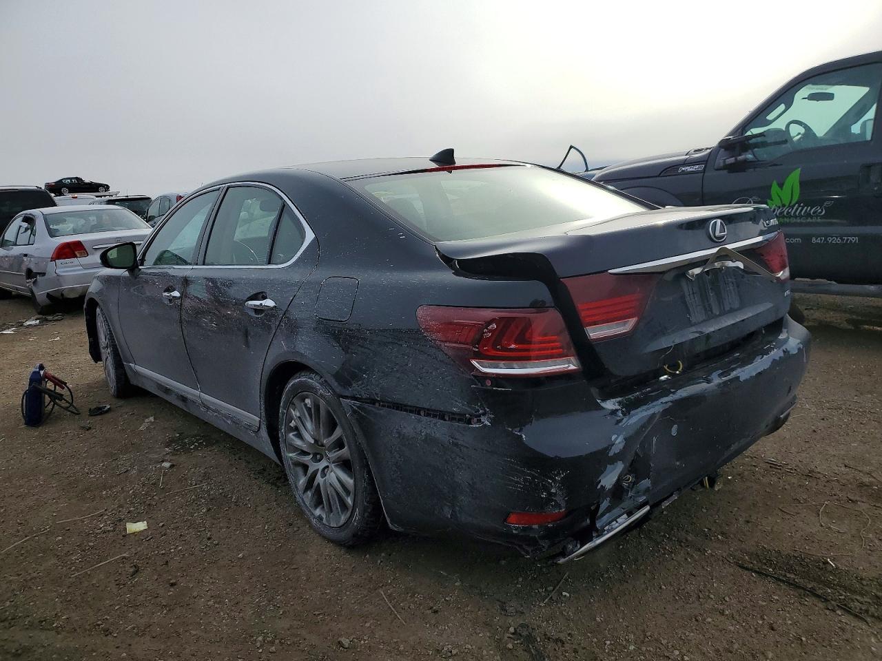 2014 LEXUS LS 460 photo 2