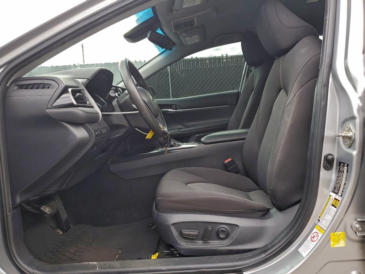 2019 TOYOTA CAMRY L photo 7
