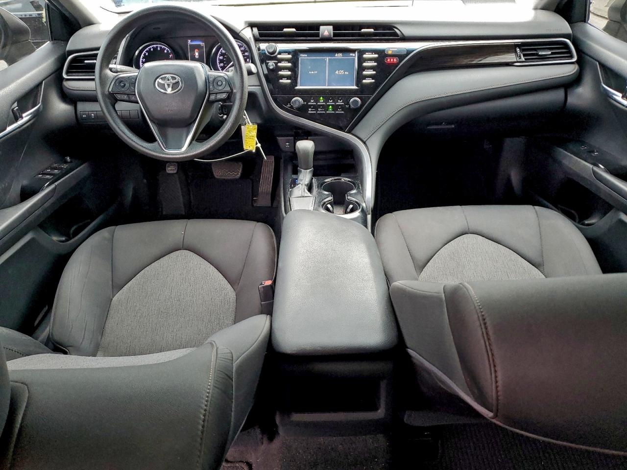 2019 TOYOTA CAMRY L photo 8