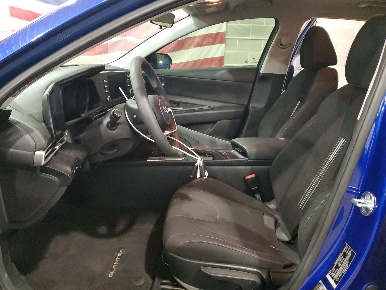 2023 HYUNDAI ELANTRA SEL photo 7