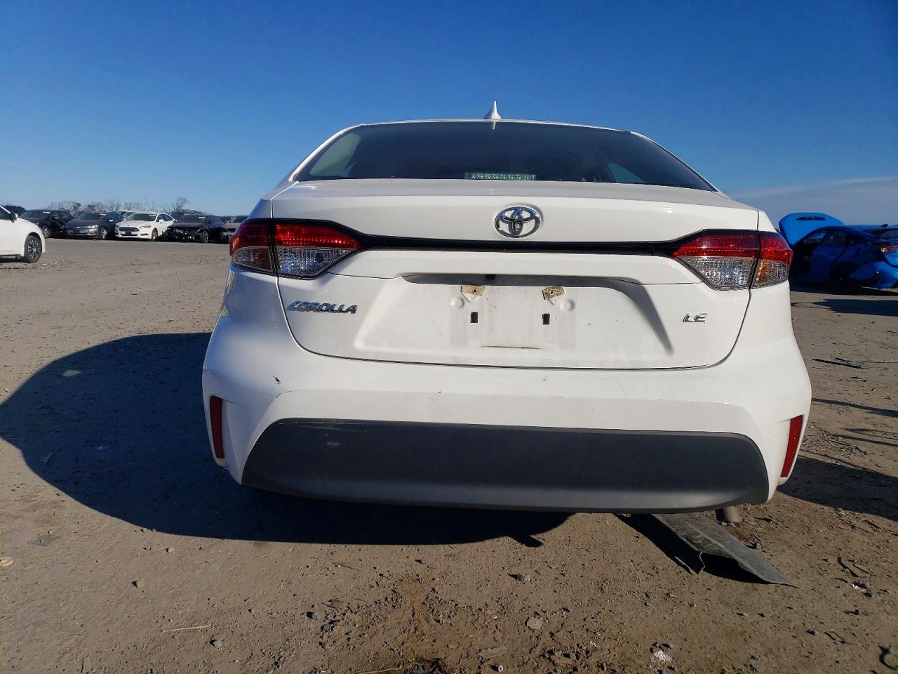 2023 TOYOTA COROLLA LE photo 6