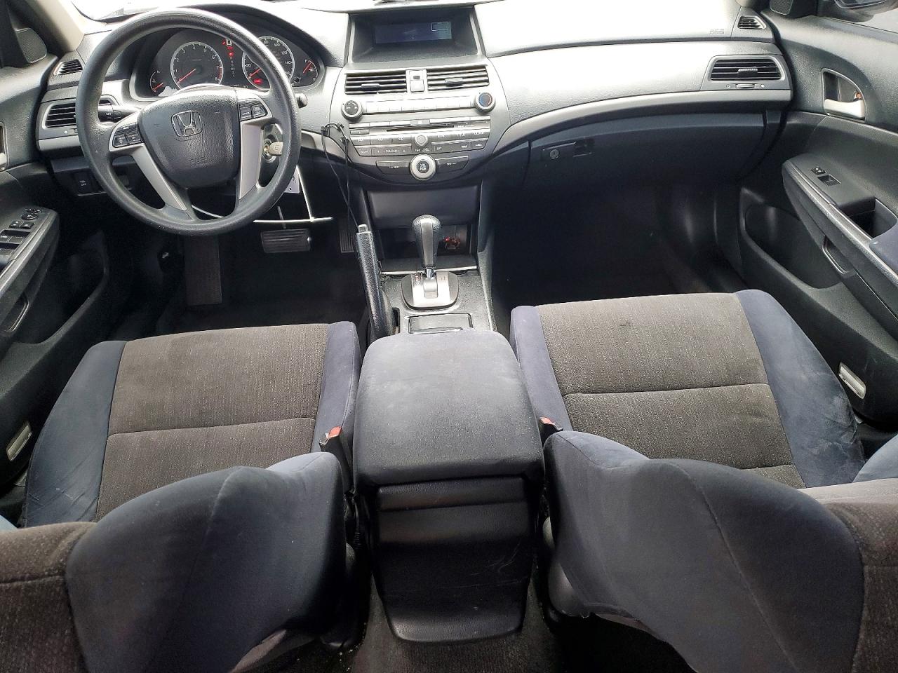 2010 HONDA ACCORD LX photo 8