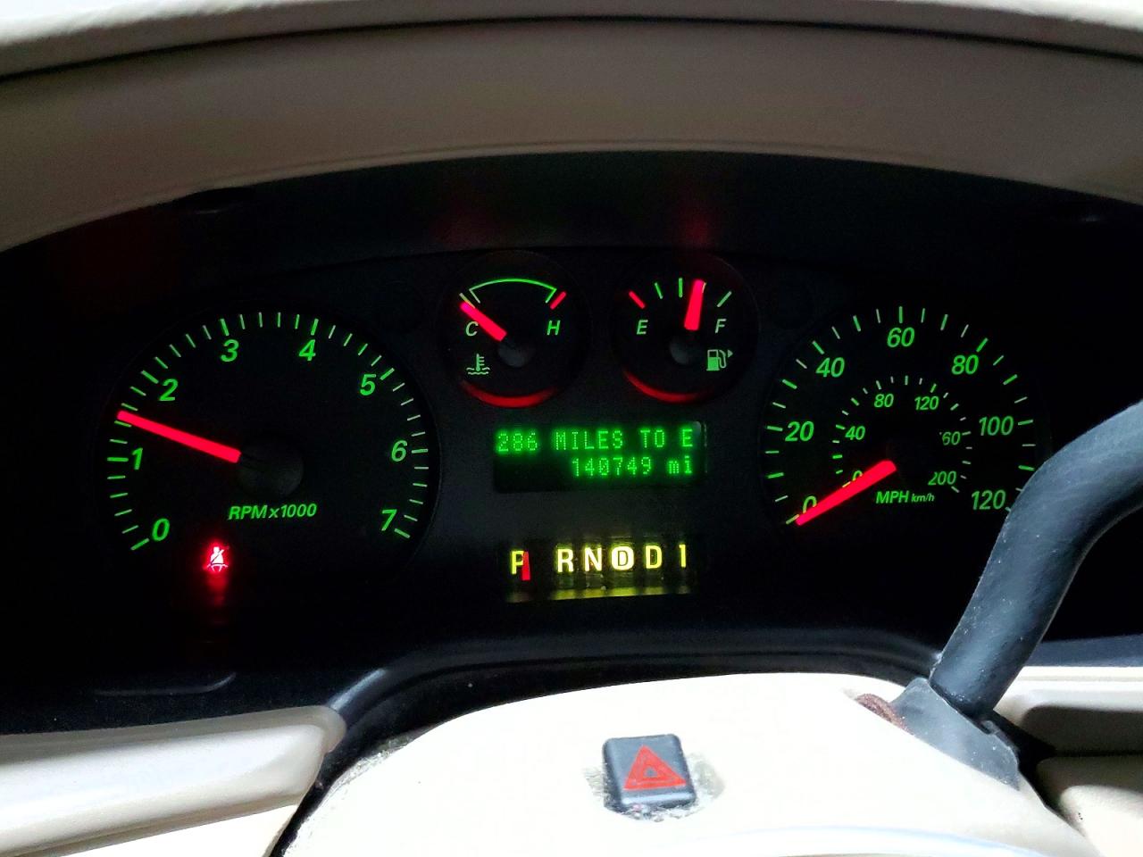 2004 FORD TAURUS SE photo 9