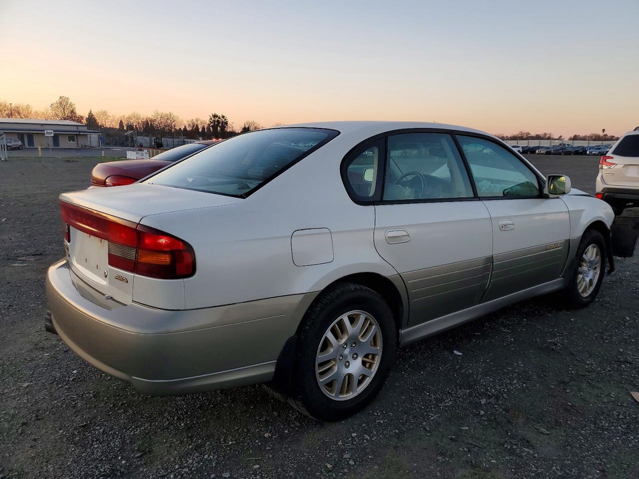 2002 SUBARU LEGACY OUTBACK 3.0 H6 photo 3