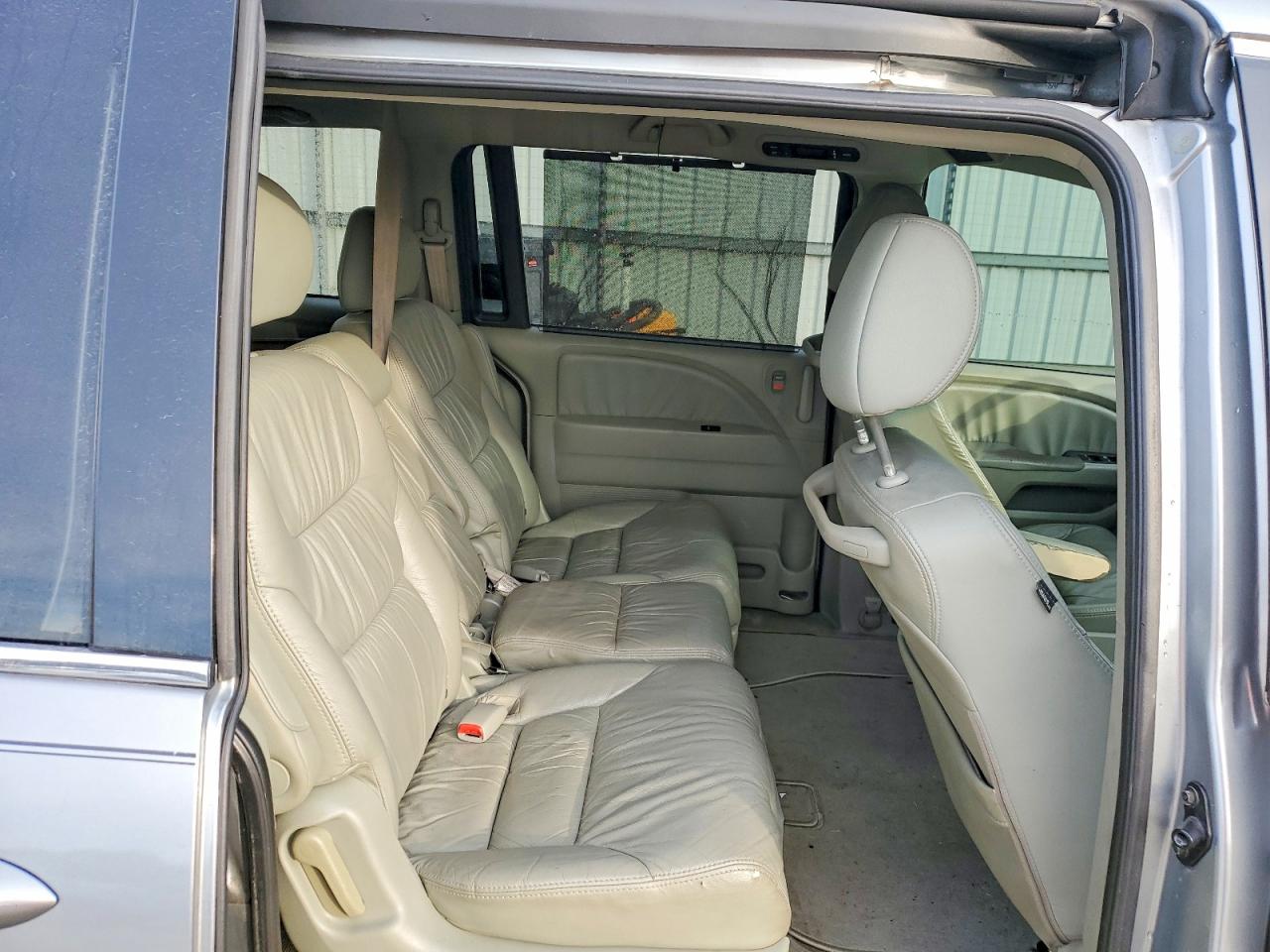 2010 HONDA ODYSSEY EXL photo 11