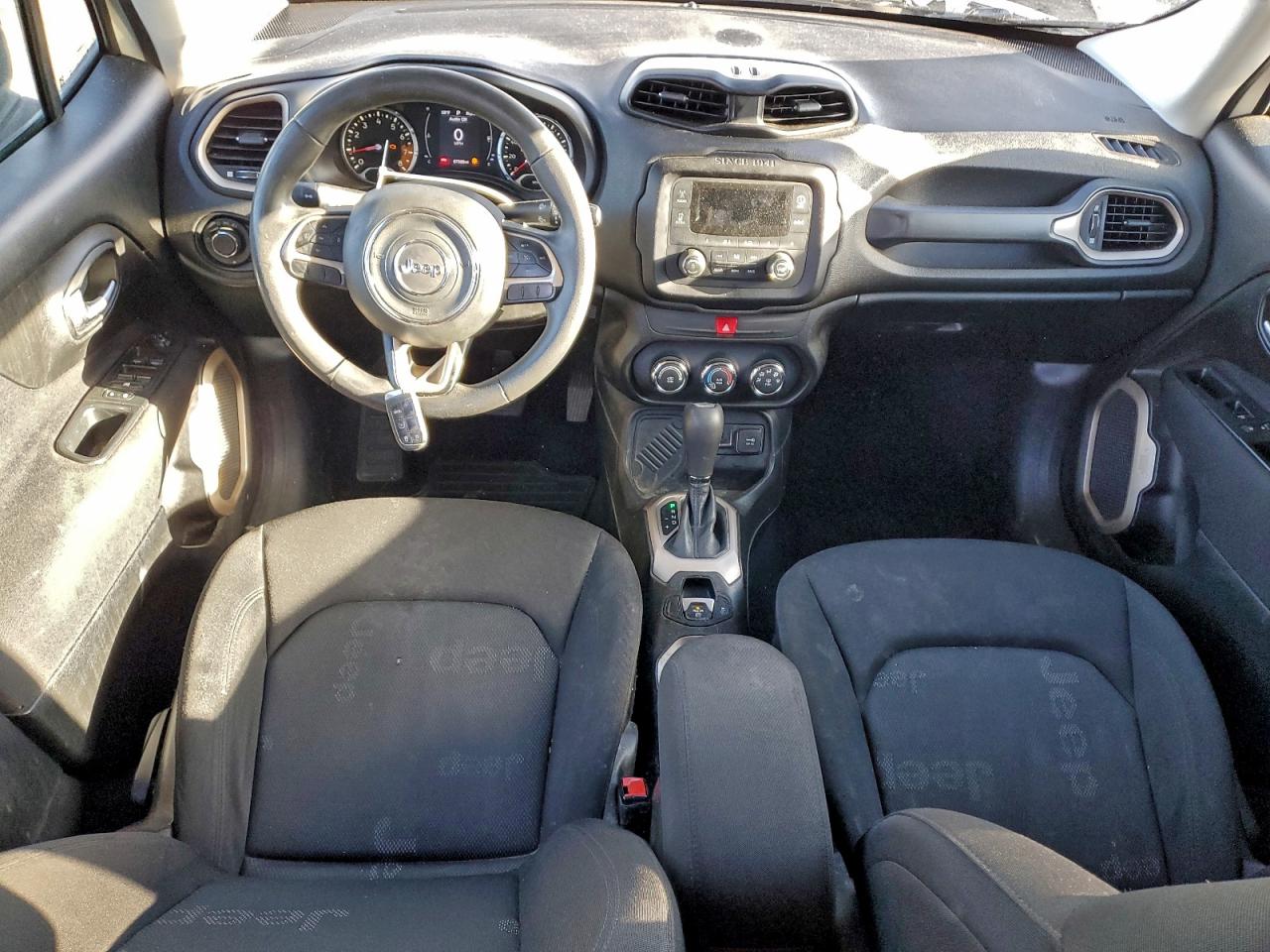2017 JEEP RENEGADE SPORT photo 8