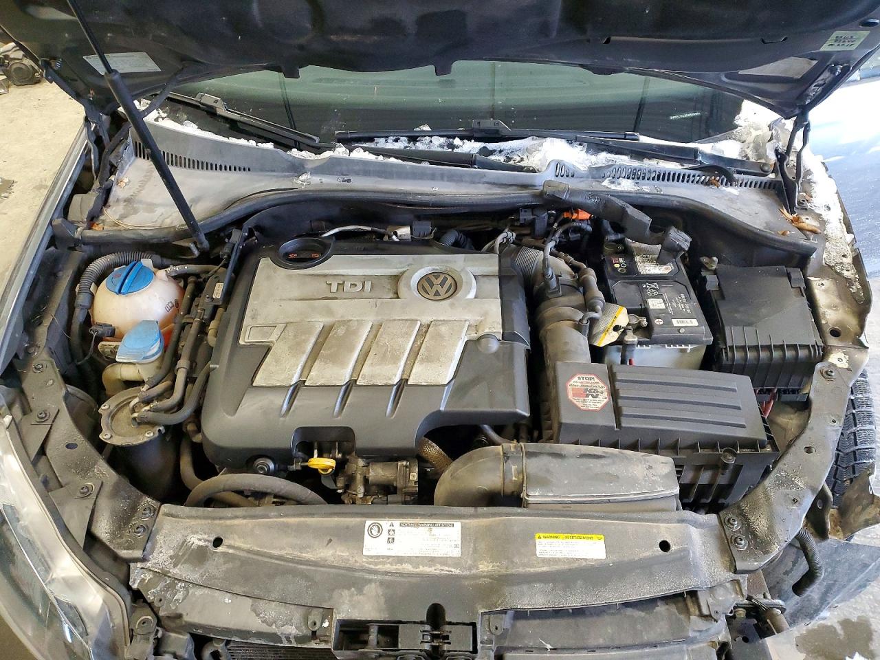 2014 VOLKSWAGEN JETTA TDI photo 11