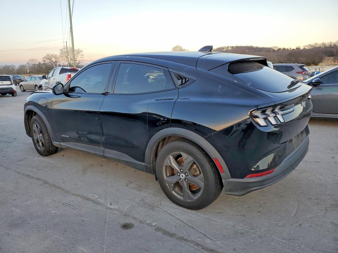 2021 FORD MUSTANG MACH-E SELECT photo 2