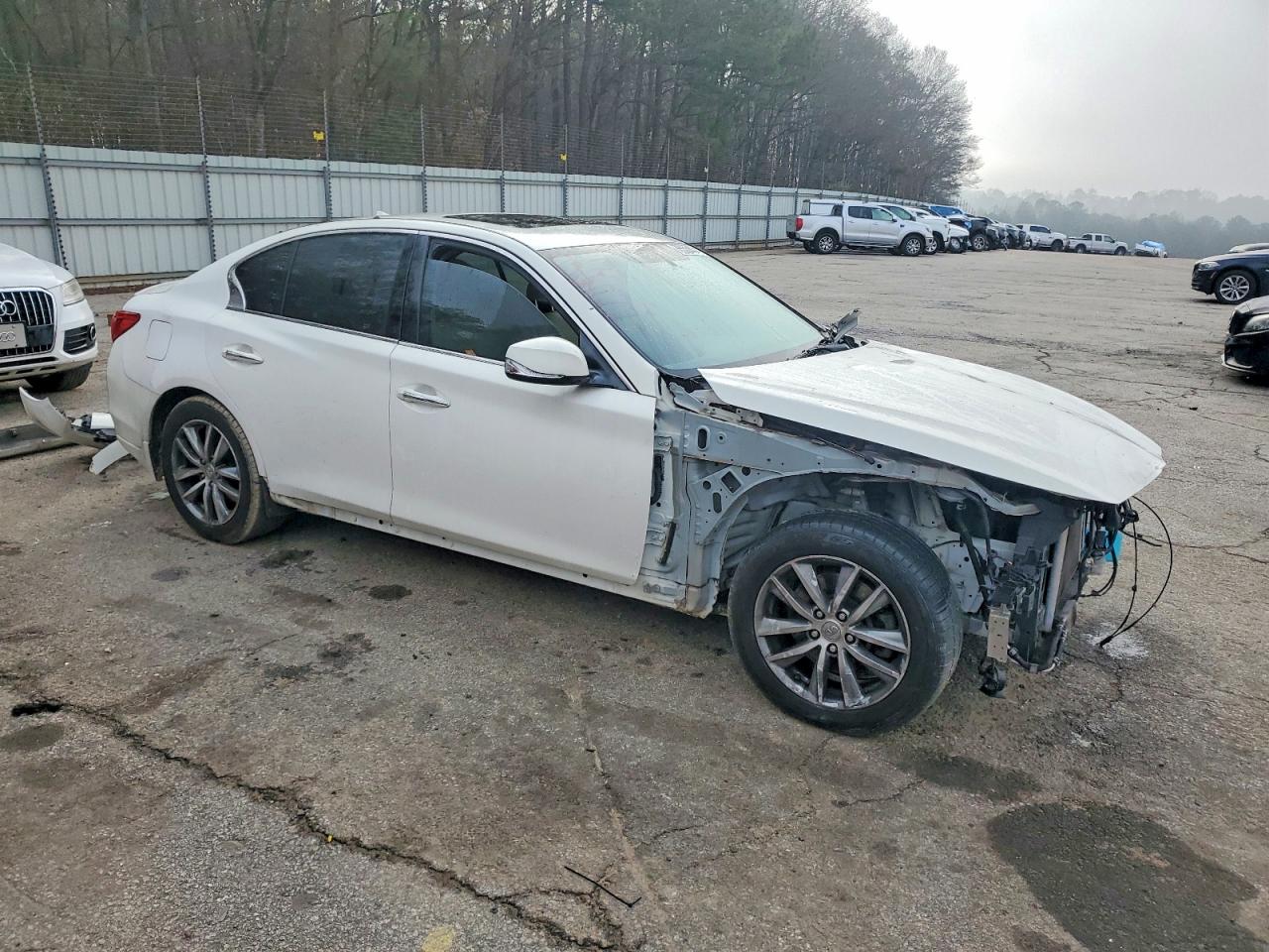 2015 INFINITI Q50 BASE photo 4