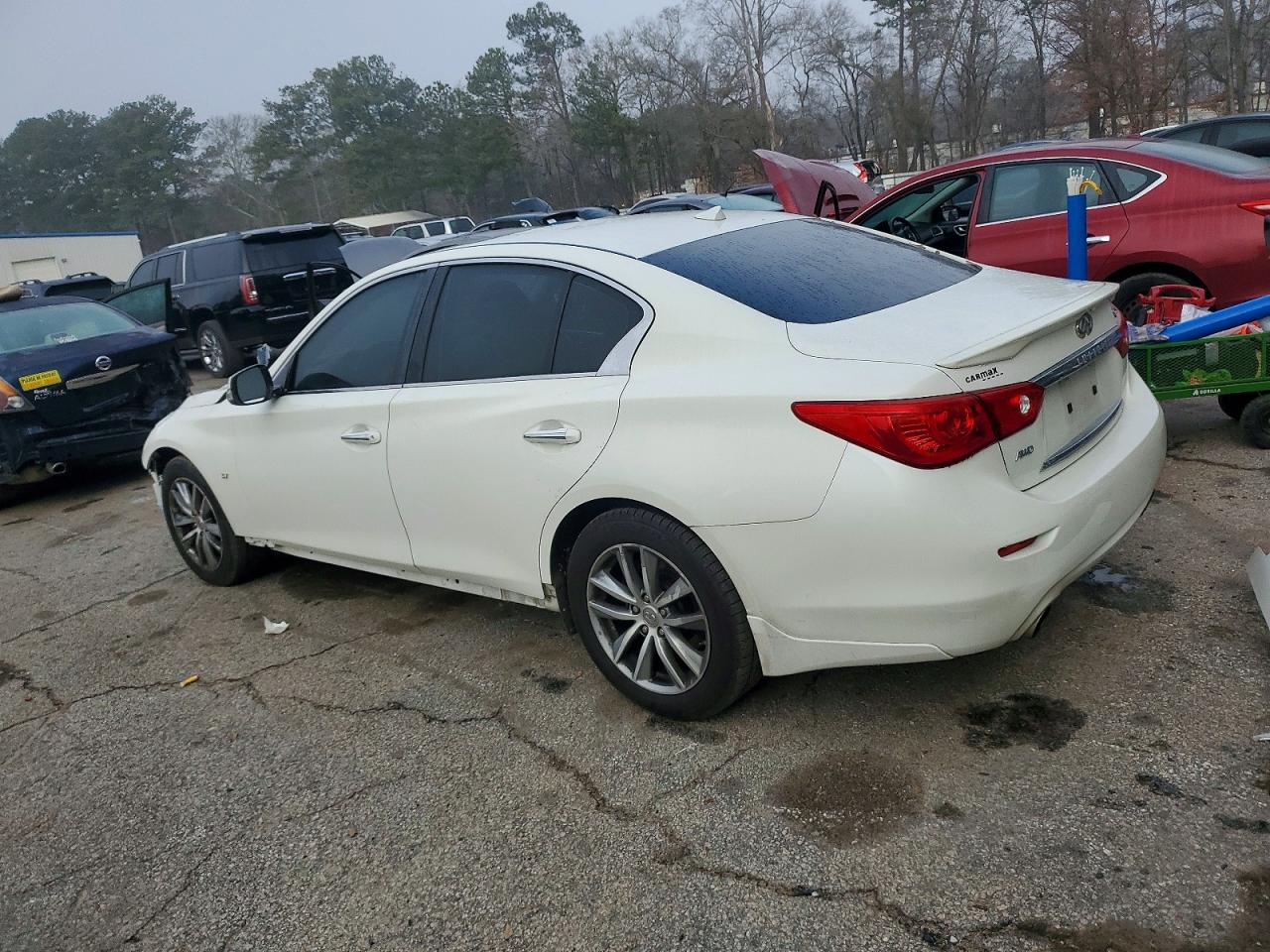 2015 INFINITI Q50 BASE photo 2