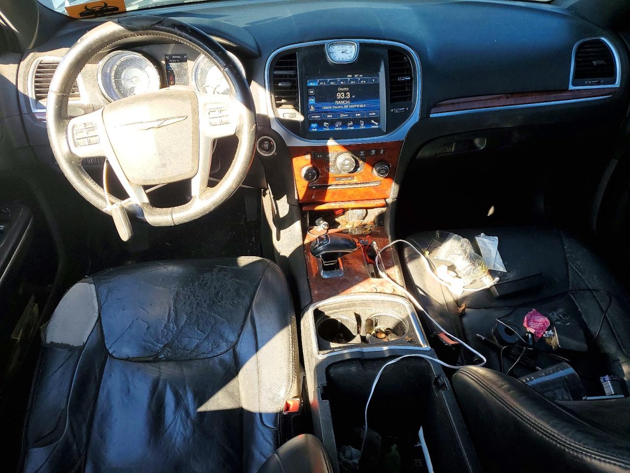 2014 CHRYSLER 300 photo 8