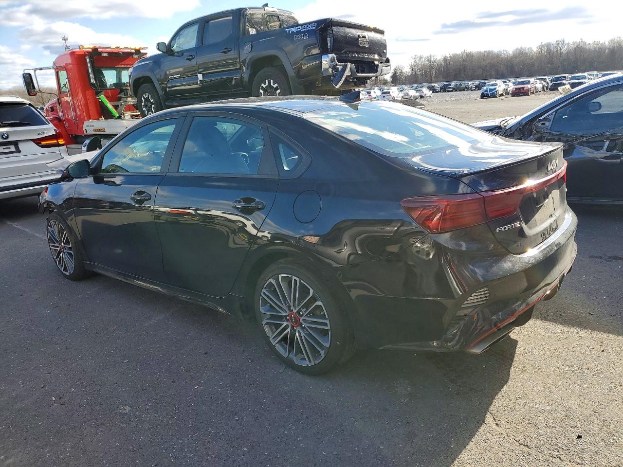 2024 KIA FORTE GT photo 2