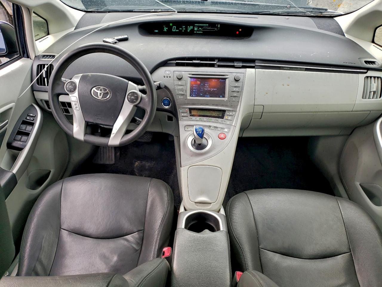2012 TOYOTA PRIUS photo 8