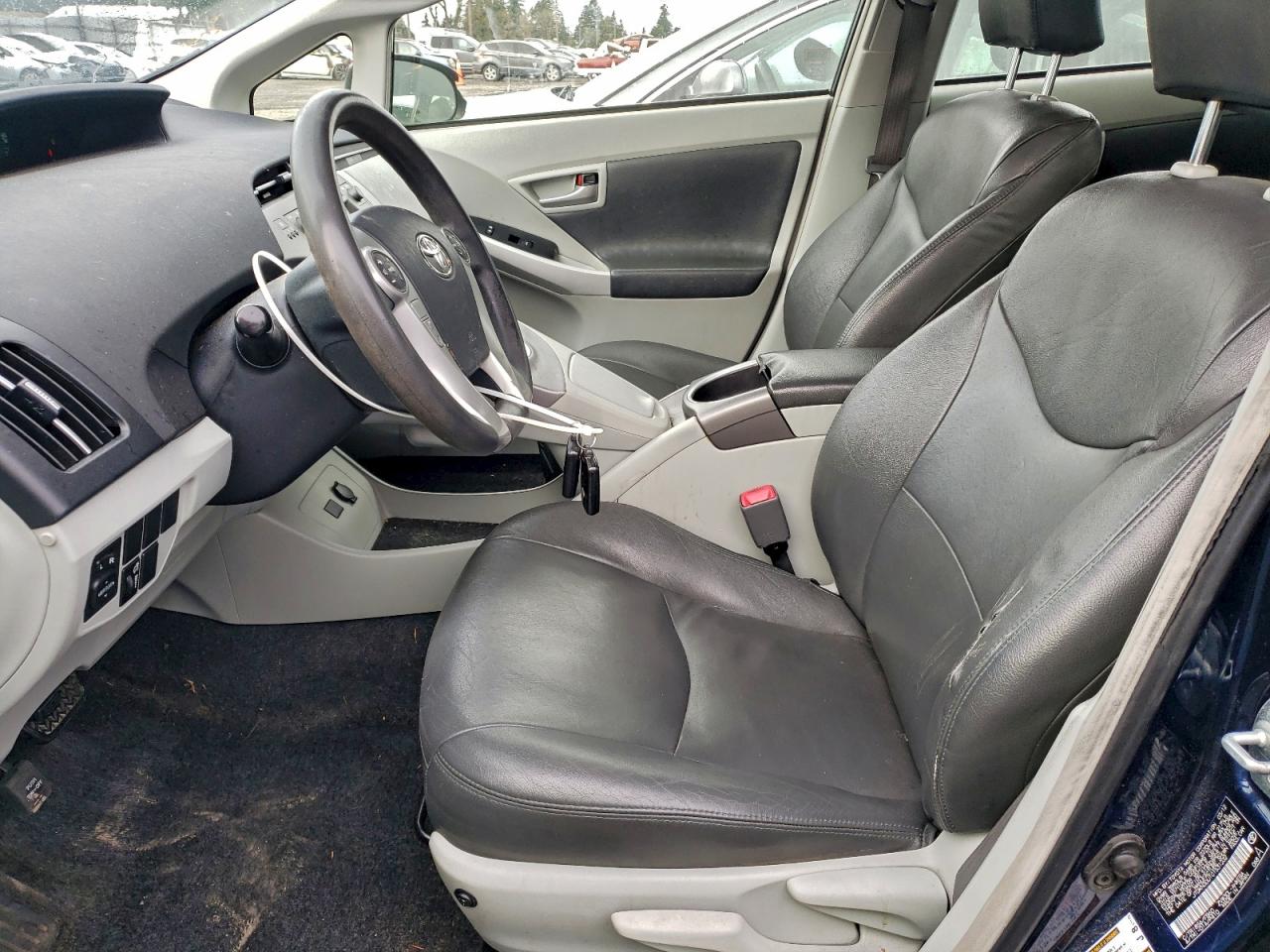 2012 TOYOTA PRIUS photo 7