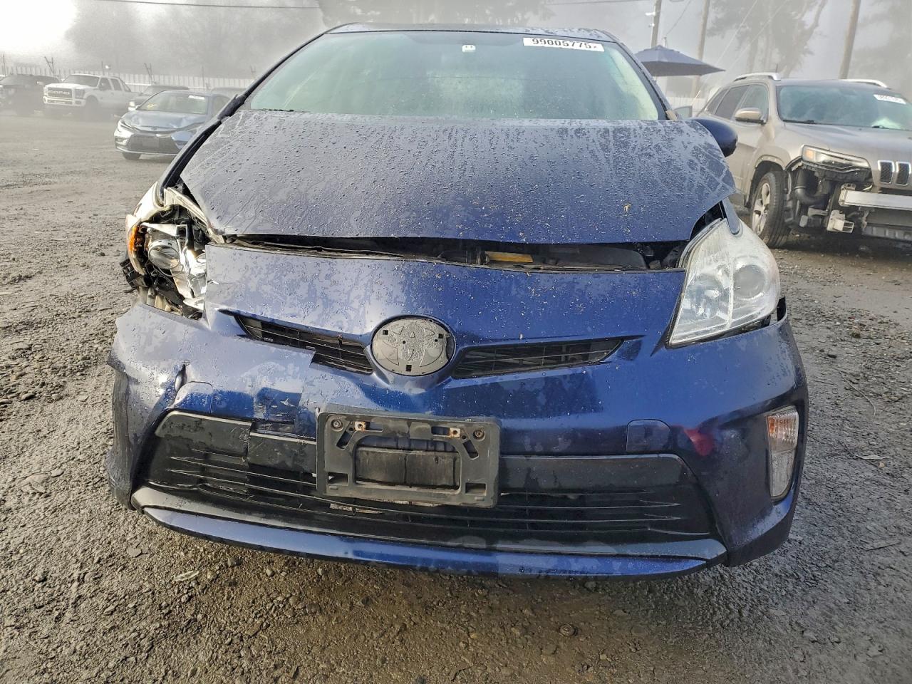 2012 TOYOTA PRIUS photo 5