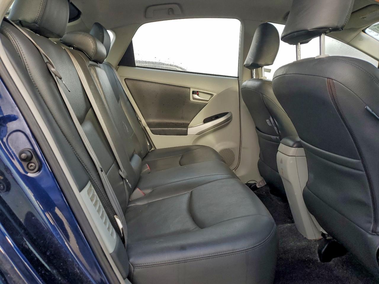2012 TOYOTA PRIUS photo 11