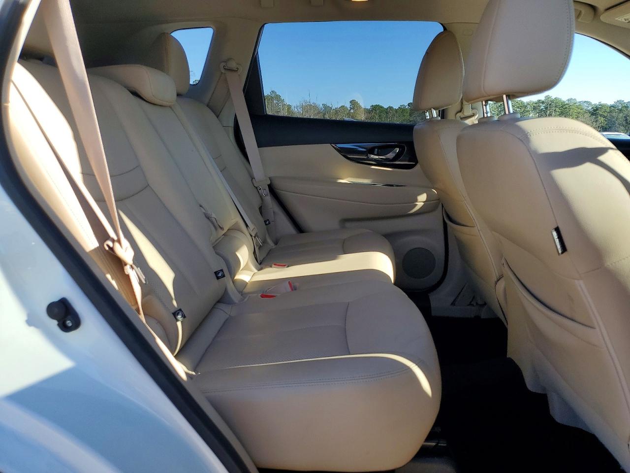 2018 NISSAN ROGUE S photo 11