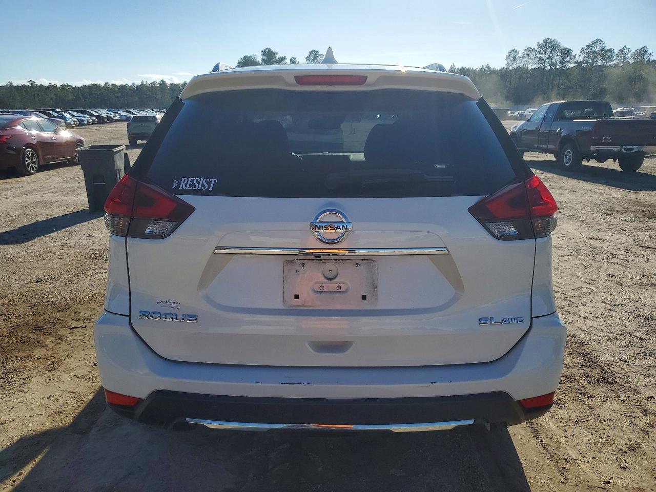 2018 NISSAN ROGUE S photo 6