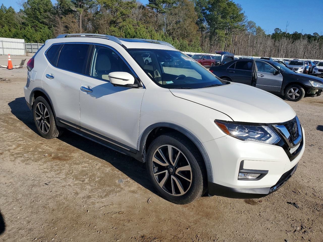 2018 NISSAN ROGUE S photo 4