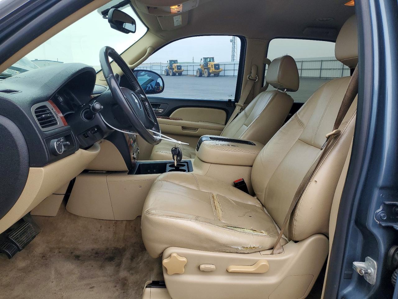 2008 CHEVROLET TAHOE C1500 photo 13