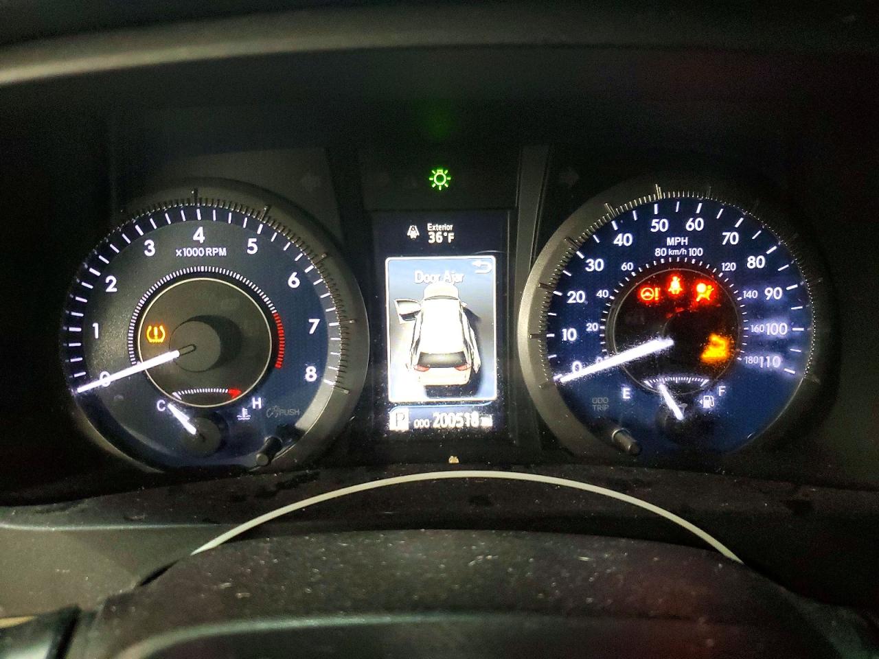 2015 TOYOTA SIENNA XLE photo 9