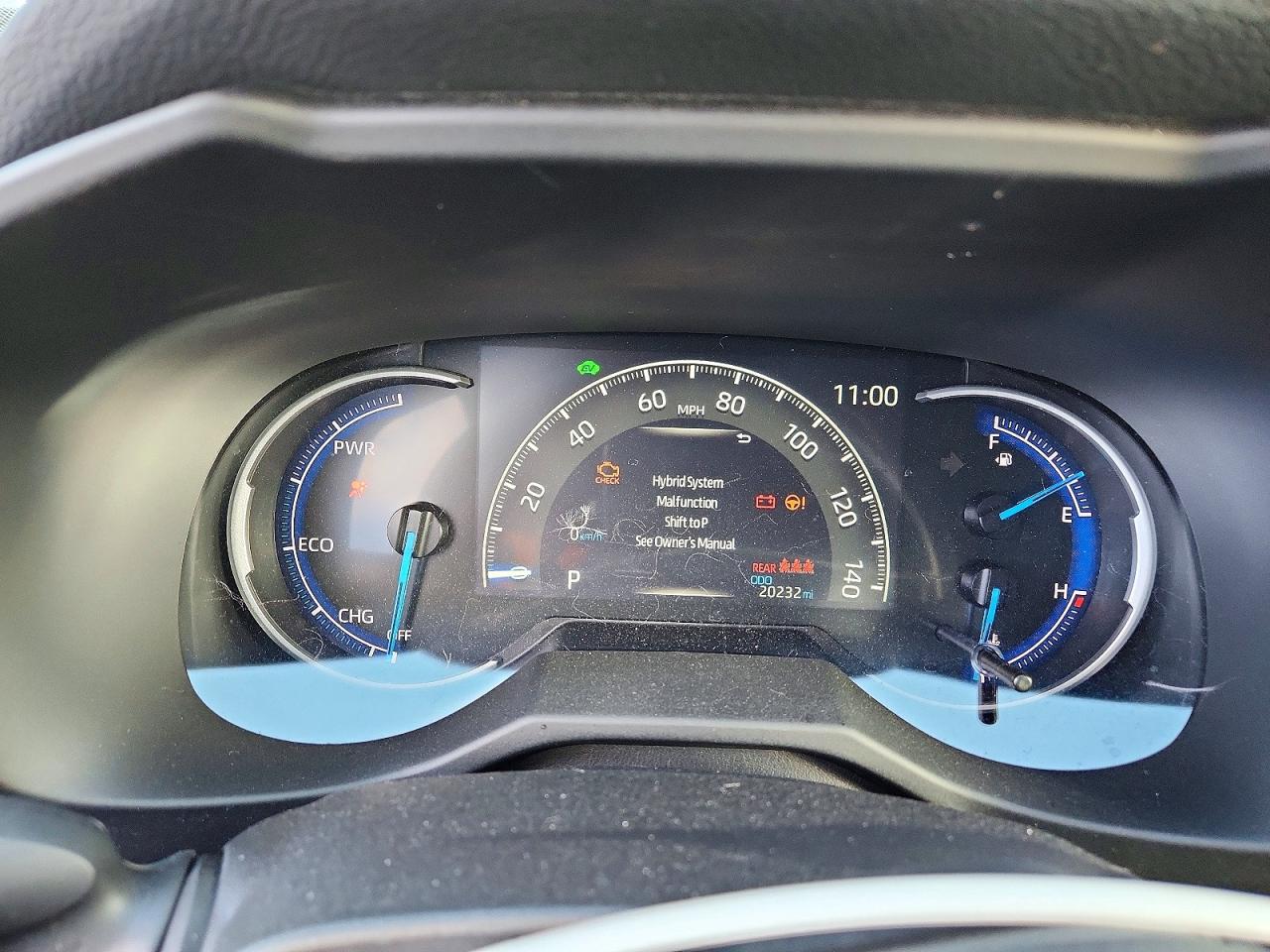 2025 TOYOTA RAV4 LE photo 9