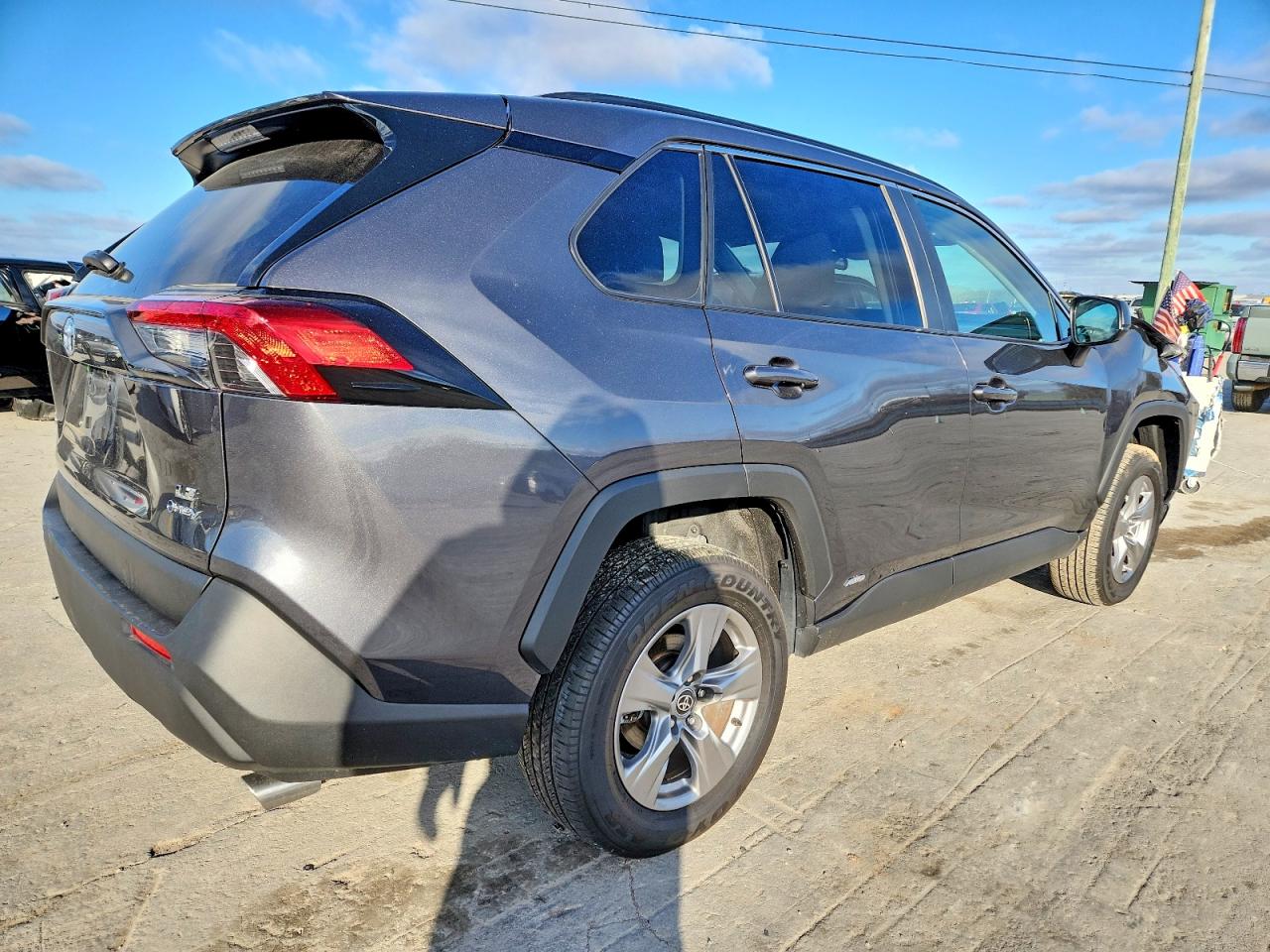 2025 TOYOTA RAV4 LE photo 3