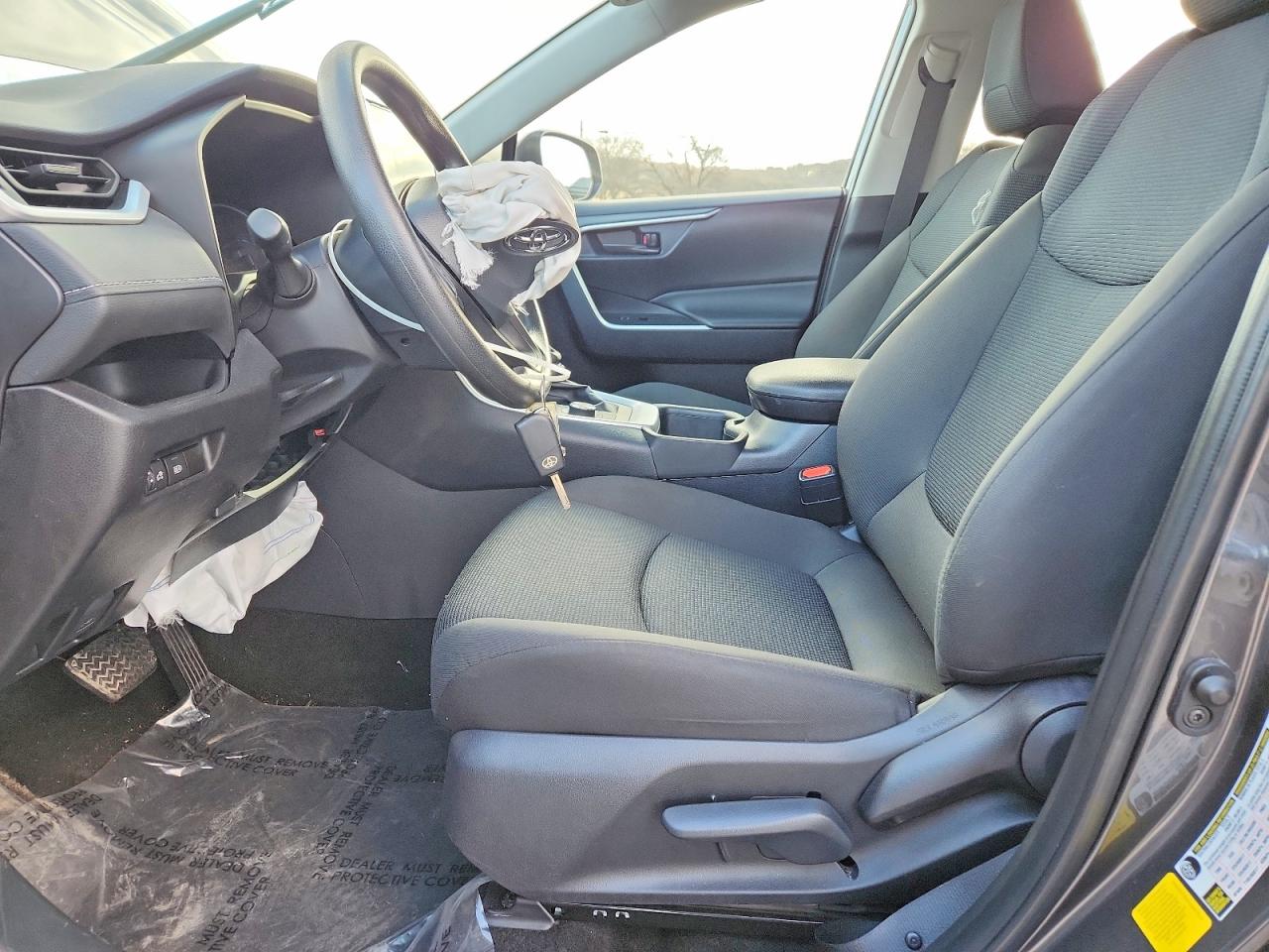 2025 TOYOTA RAV4 LE photo 7