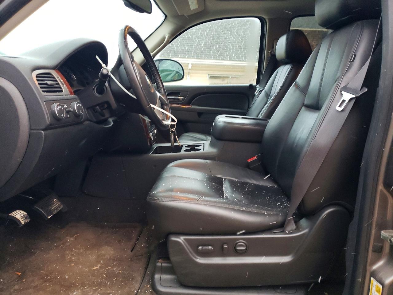 2011 CHEVROLET TAHOE K1500 LT photo 13
