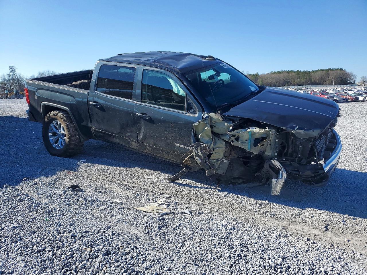 2017 GMC SIERRA K1500 SLE photo 4