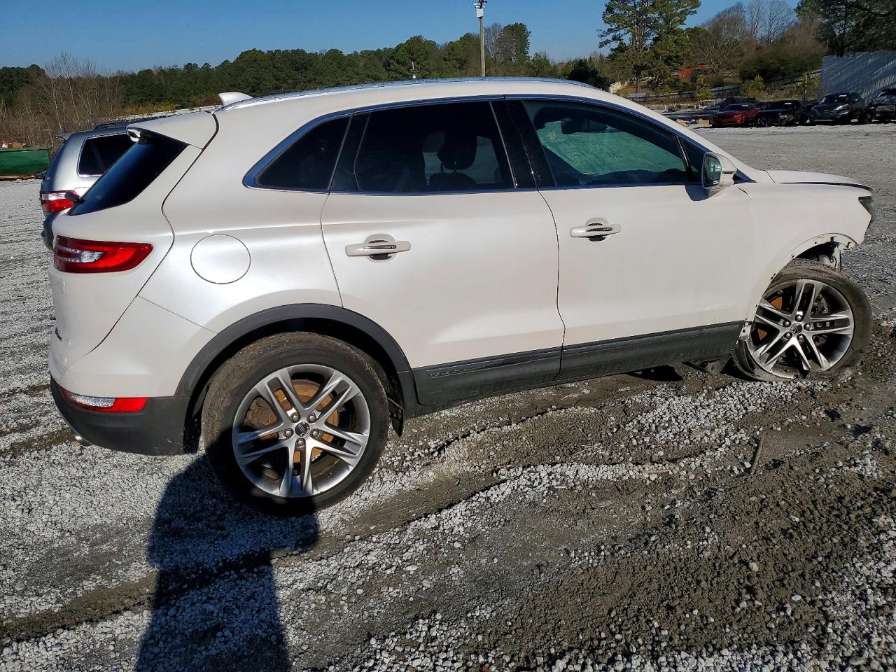 2017 LINCOLN MKC RESERVE photo 3