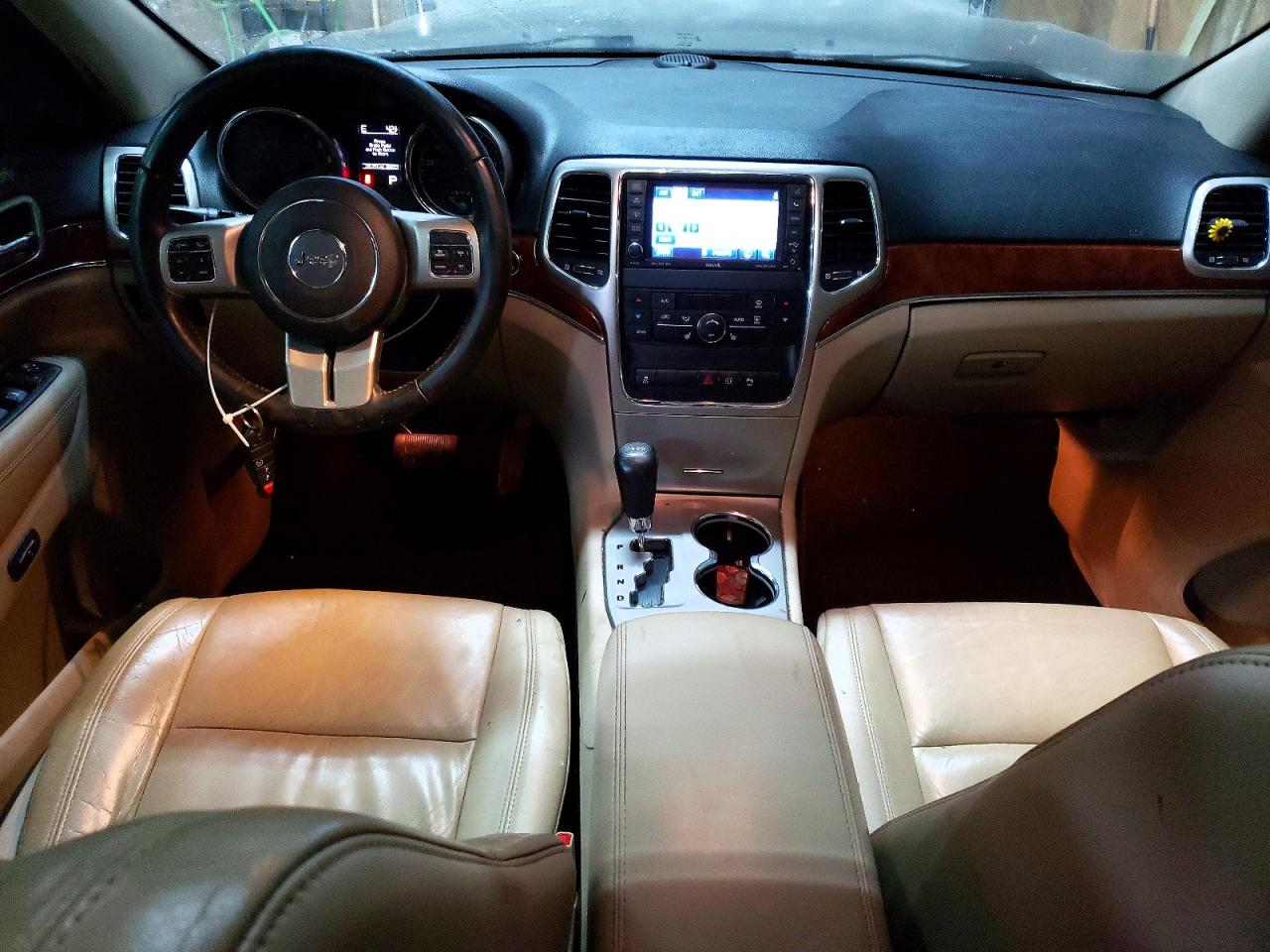 2012 JEEP GRAND CHEROKEE LIMITED photo 8