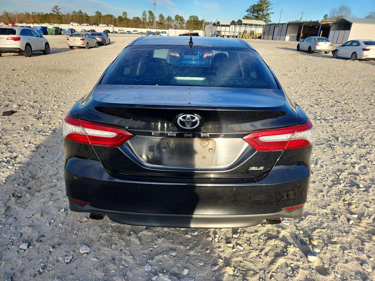 2018 TOYOTA CAMRY XSE photo 6