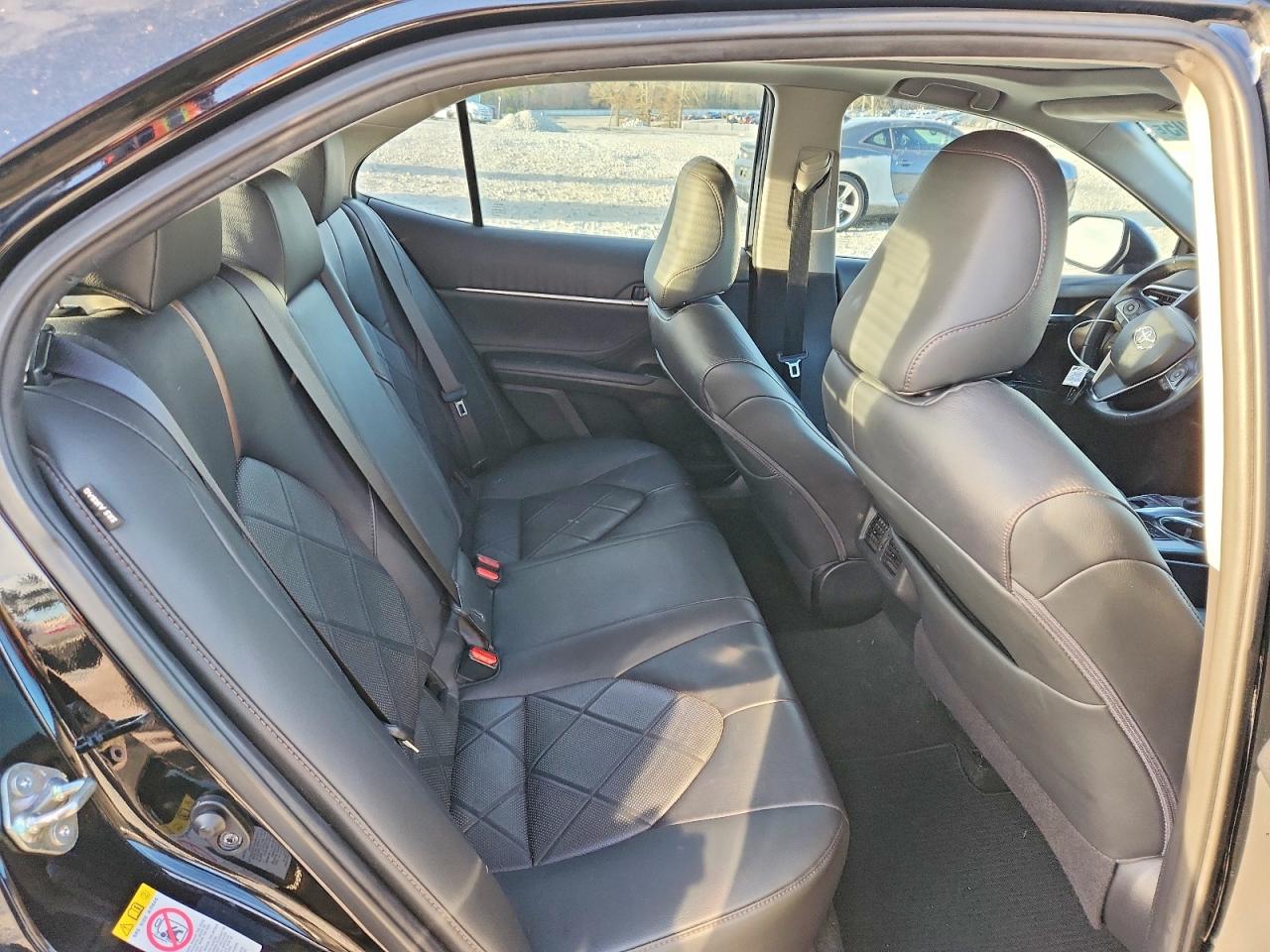 2018 TOYOTA CAMRY XSE photo 10