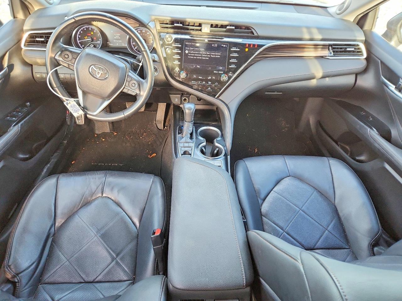 2018 TOYOTA CAMRY XSE photo 8
