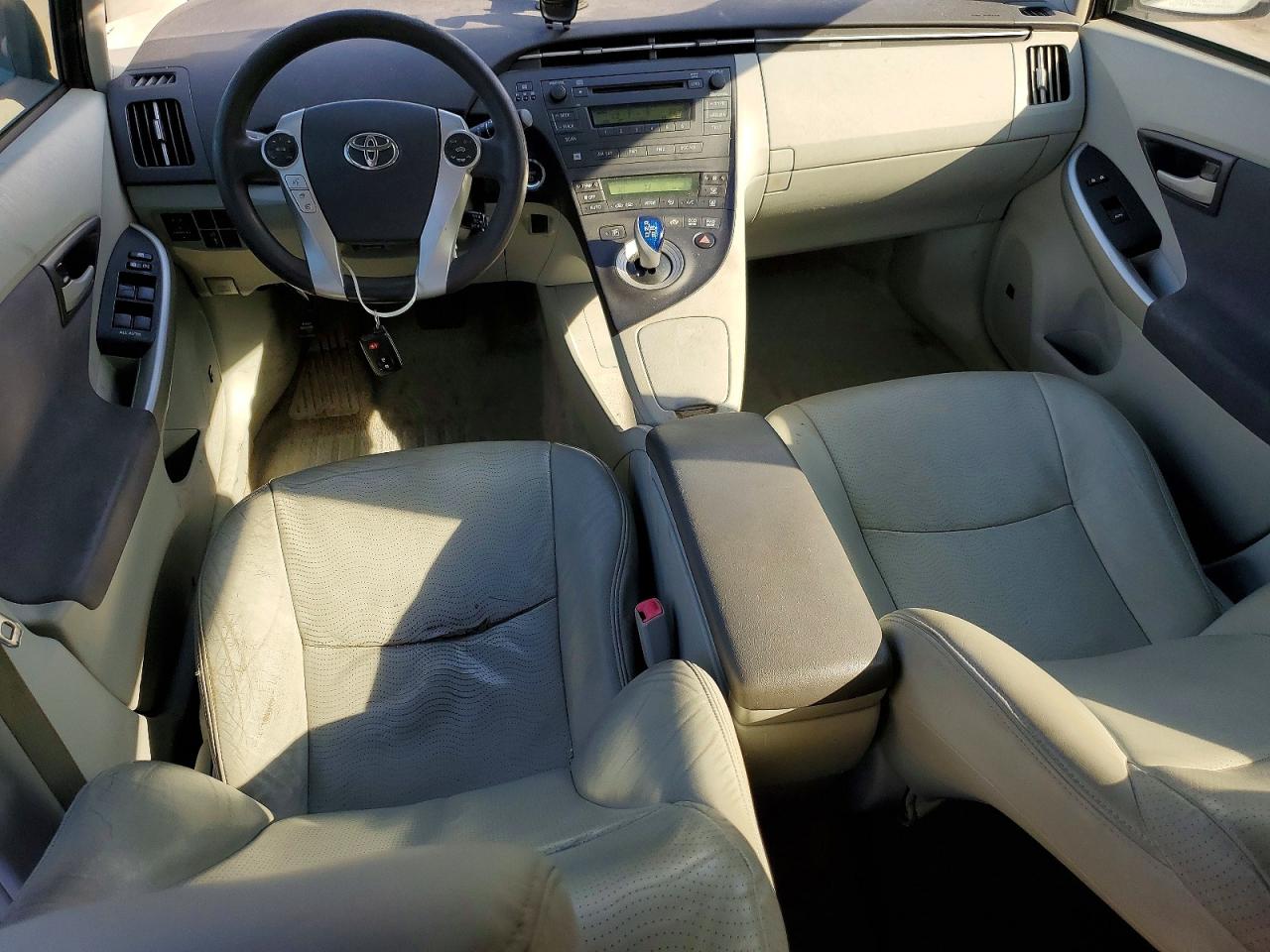 2011 TOYOTA PRIUS photo 15