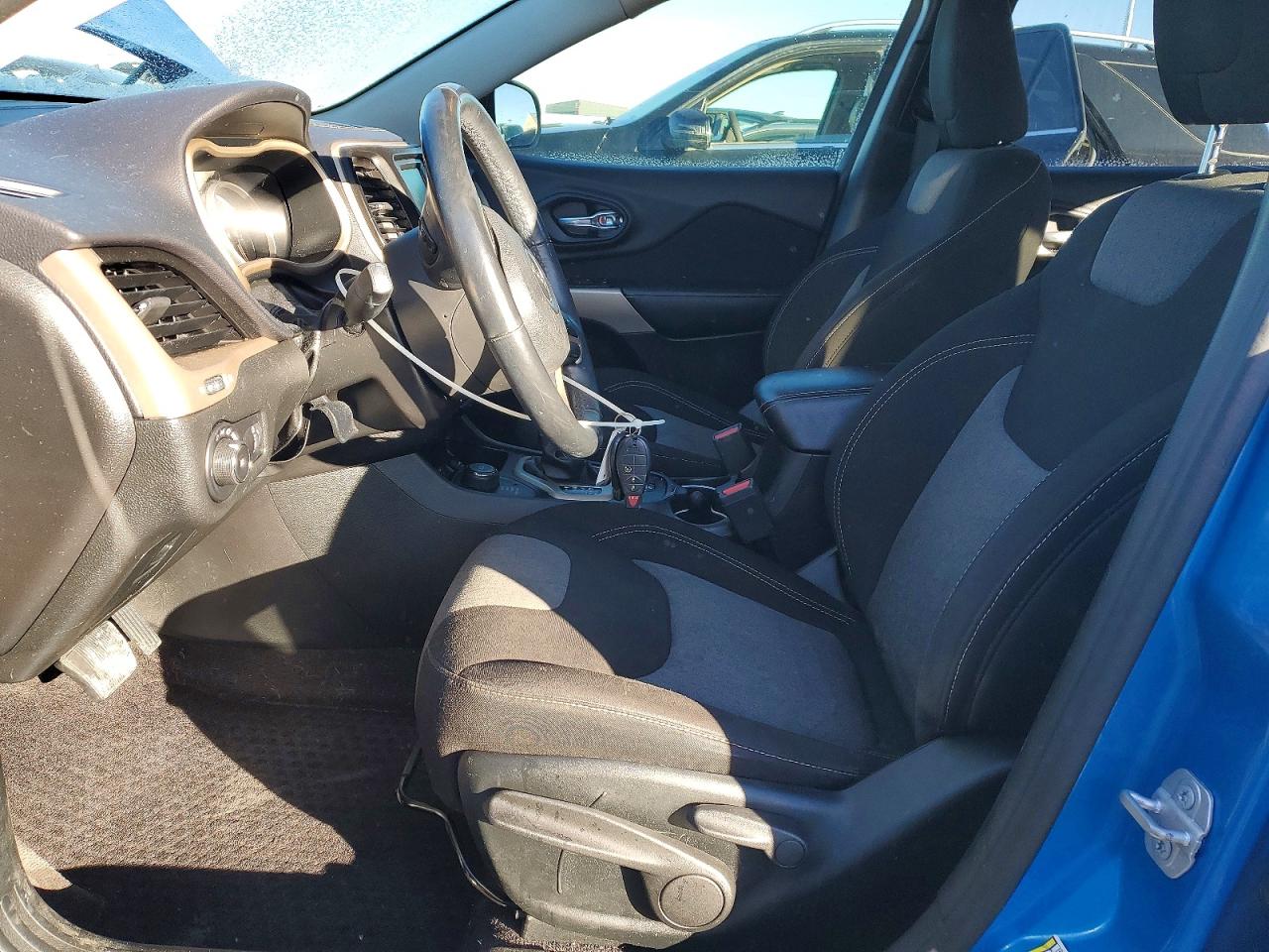 2018 JEEP CHEROKEE LATITUDE photo 13