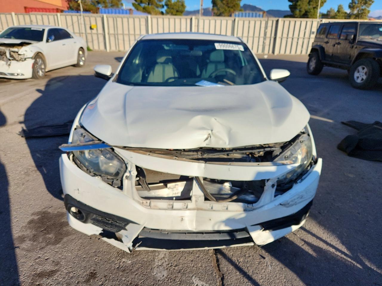 2016 HONDA CIVIC EX photo 9