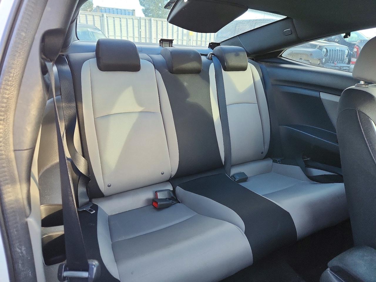 2016 HONDA CIVIC EX photo 19