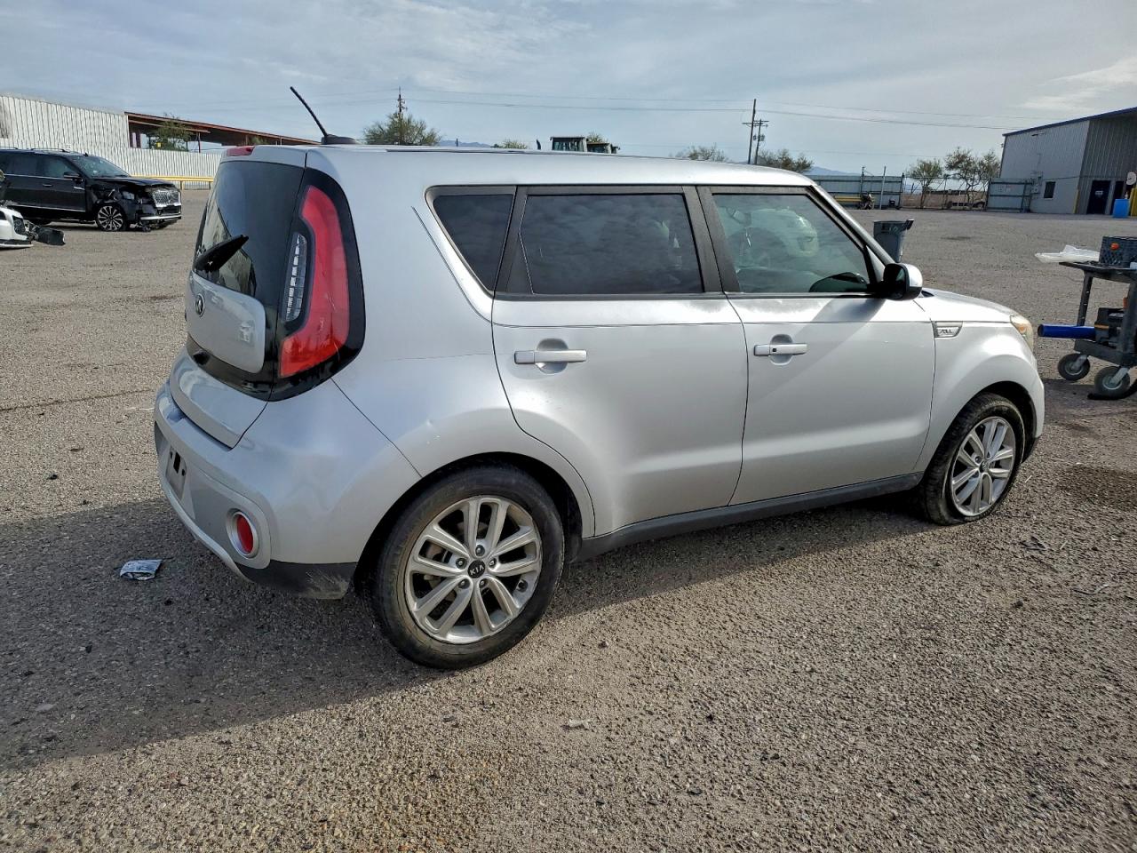 2018 KIA SOUL + photo 3