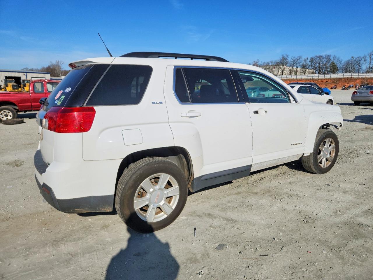 2012 GMC TERRAIN SLE photo 3