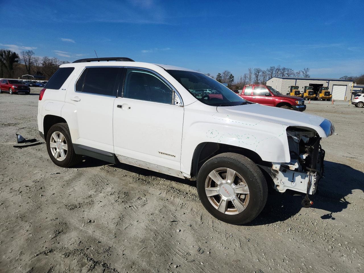 2012 GMC TERRAIN SLE photo 4
