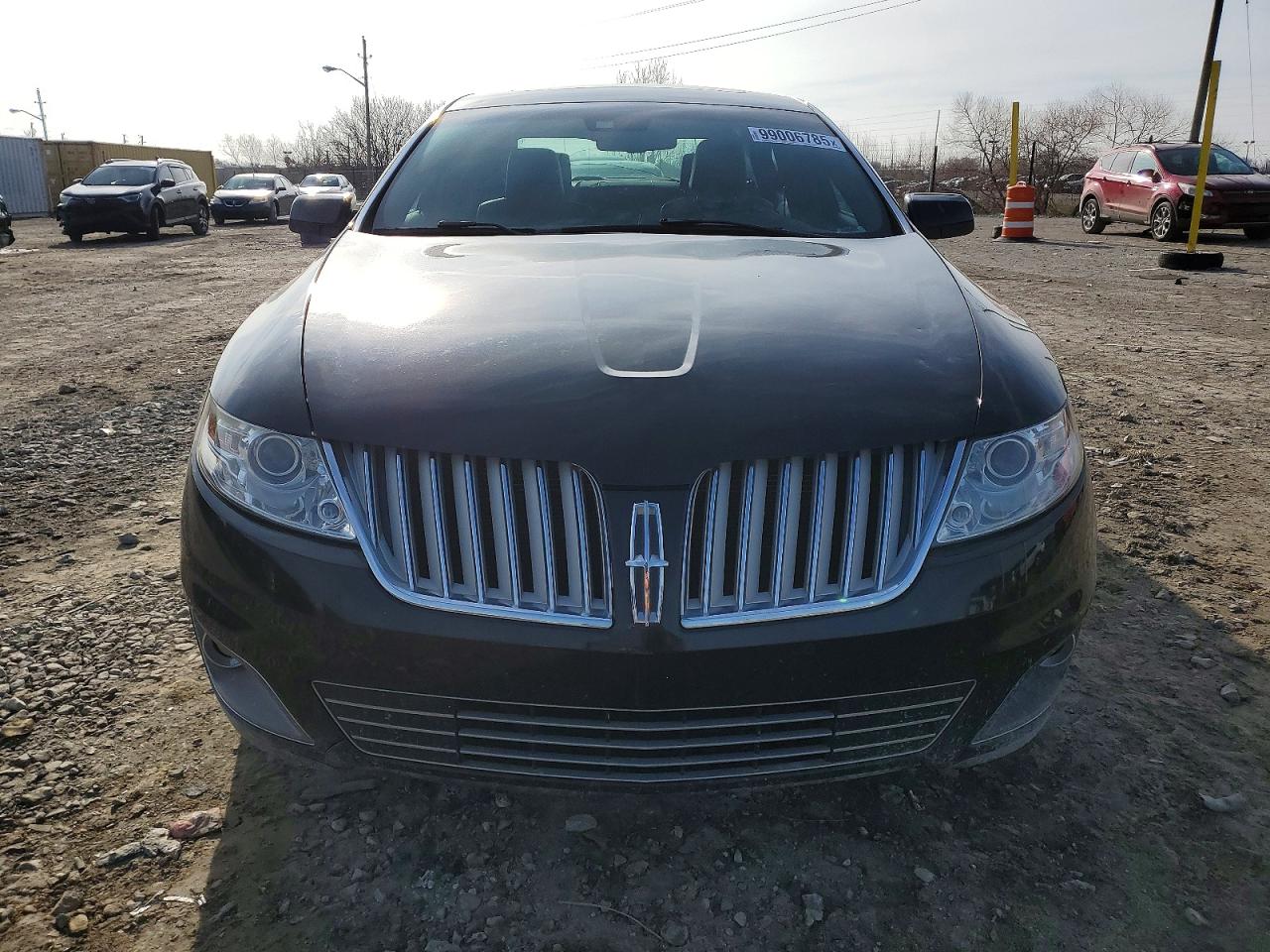2010 LINCOLN MKS photo 5