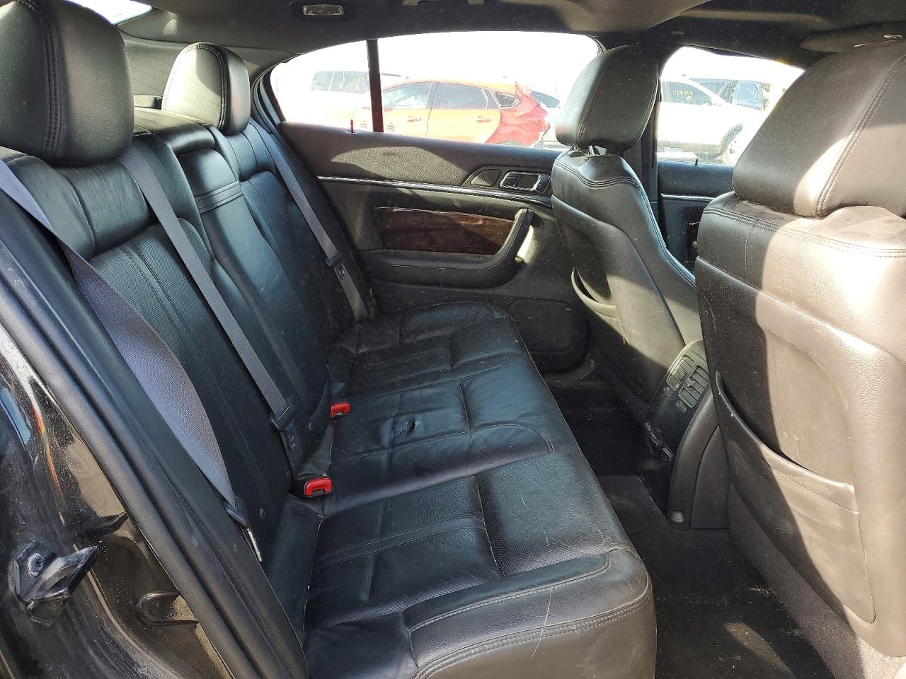 2010 LINCOLN MKS photo 10
