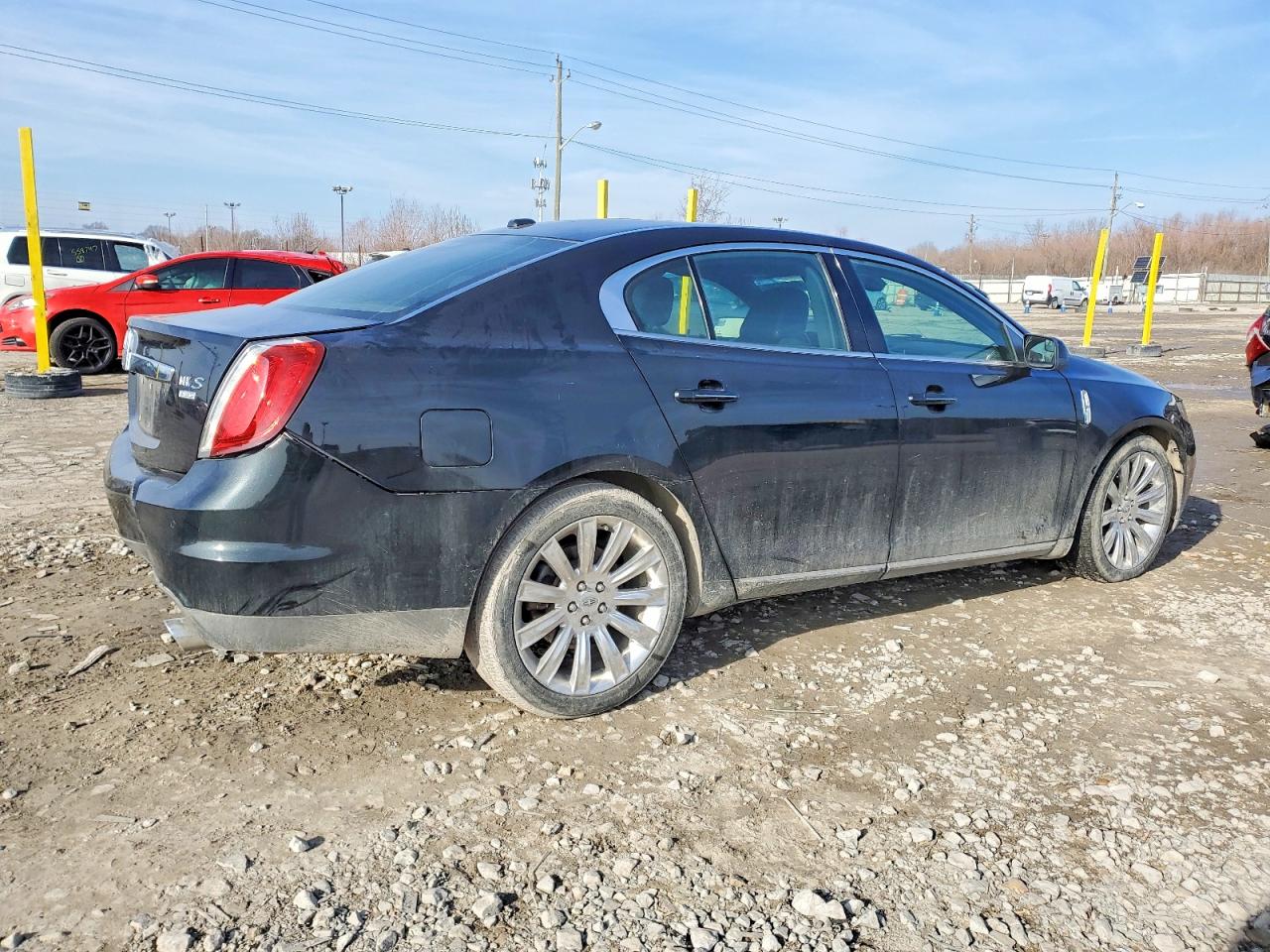 2010 LINCOLN MKS photo 3