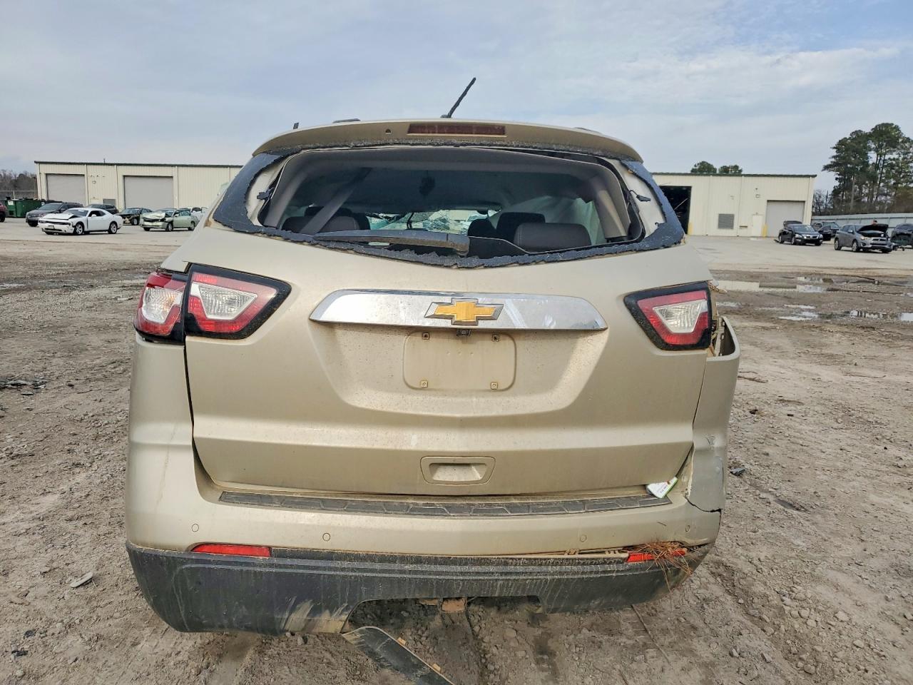 2014 CHEVROLET TRAVERSE LT photo 6