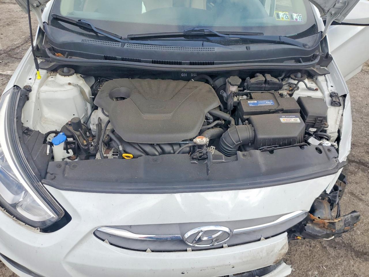 2017 HYUNDAI ACCENT SE photo 11