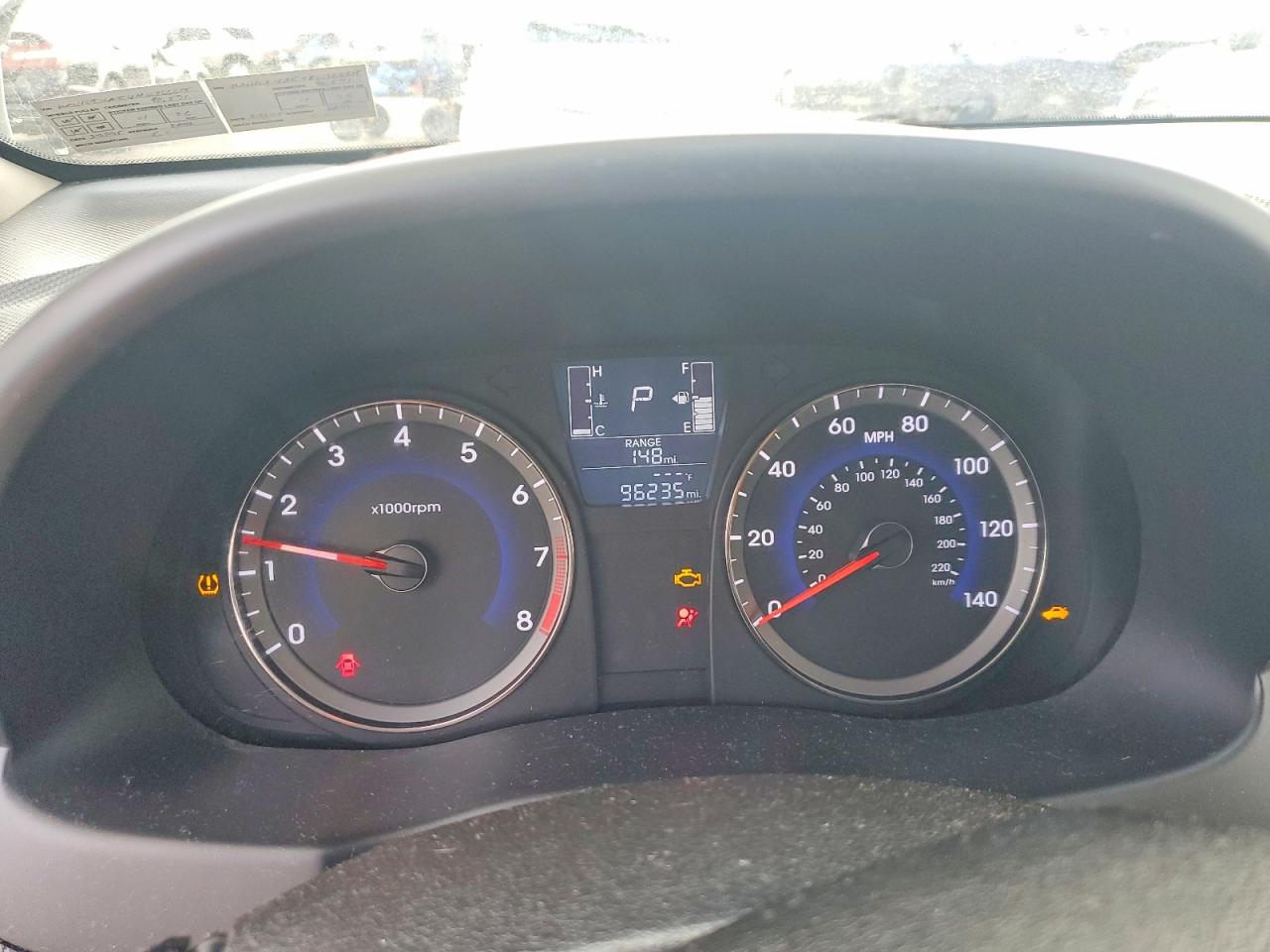 2017 HYUNDAI ACCENT SE photo 9