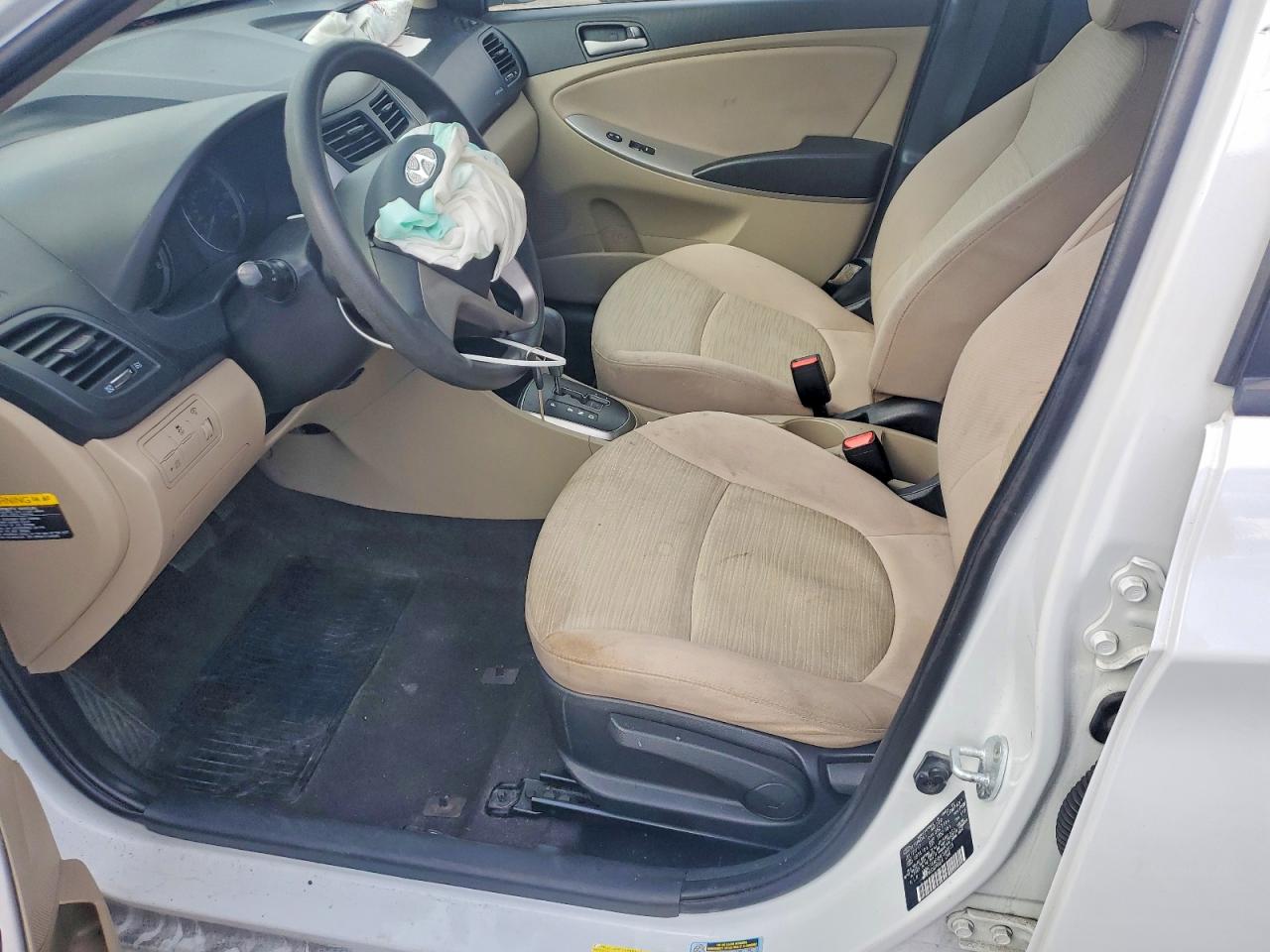 2017 HYUNDAI ACCENT SE photo 7